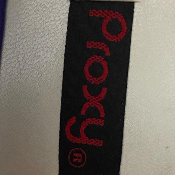 🌴 Proxy Shoes - Size 7.5 - Picture 9 of 10